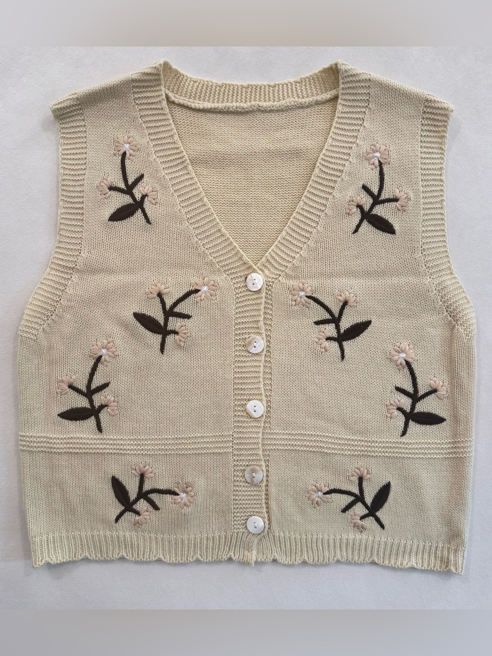 Cottagecore Floral Embroidered Sweater Vest Cream Button Up Knit Top, Size Small